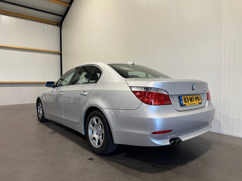 BMW 5 Serie 520i Executive - سيدان: صورة 3 BMW 5 Serie 520i Executive - سيدان: صورة 3