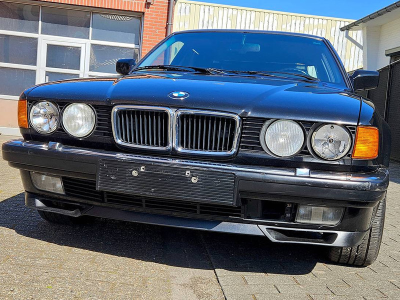 BMW 750IL - سيارة: صورة 5 BMW 750IL - سيارة: صورة 5