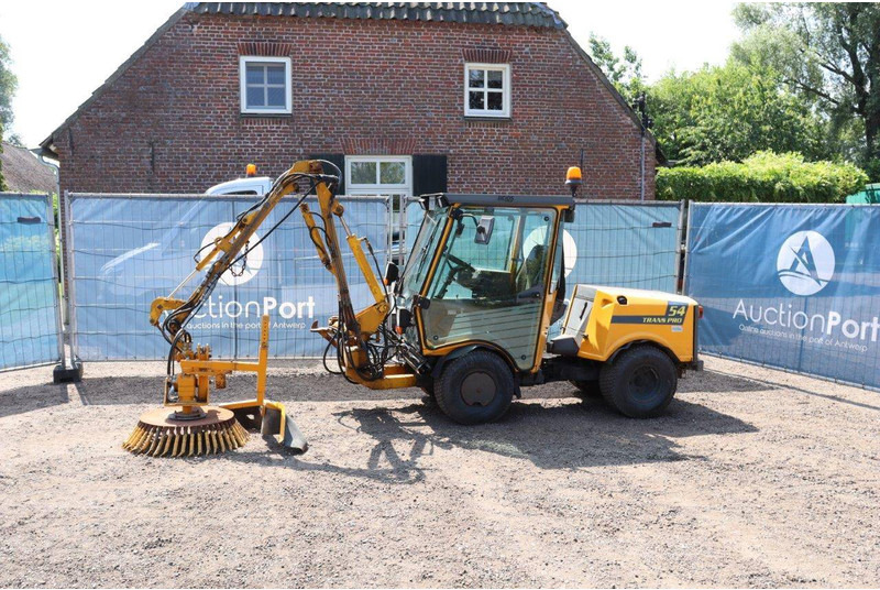 Belos Trans Pro 54 - سياره كنس شوارع: صورة 1 Belos Trans Pro 54 - سياره كنس شوارع: صورة 1