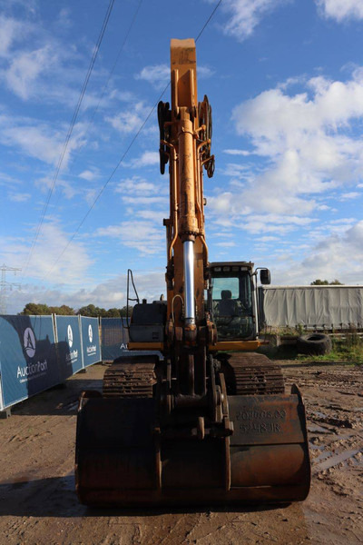 حفار زحاف Case CX210B: صورة 8