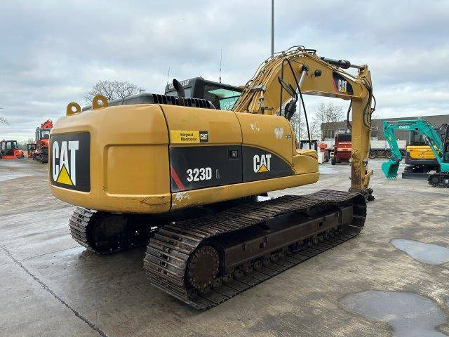 Caterpillar 323DL - حفار زحاف: صورة 4 Caterpillar 323DL - حفار زحاف: صورة 4