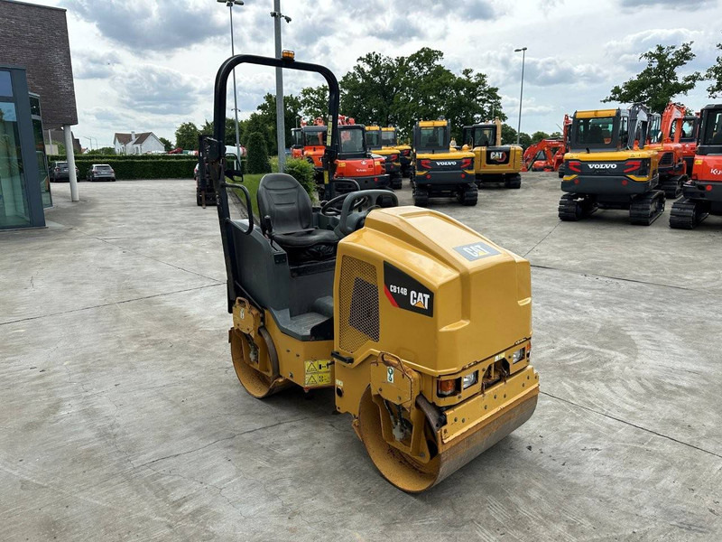 Caterpillar CB14B - مدحلة: صورة 3 Caterpillar CB14B - مدحلة: صورة 3