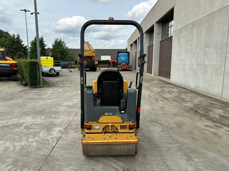 Caterpillar CB14B - مدحلة: صورة 5 Caterpillar CB14B - مدحلة: صورة 5