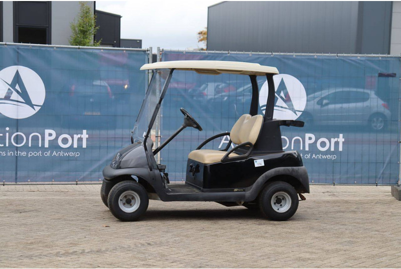 Club-car - عربة الجولف: صورة 1 Club-car - عربة الجولف: صورة 1