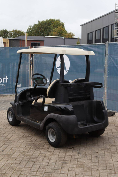 Club-car - عربة الجولف: صورة 4 Club-car - عربة الجولف: صورة 4
