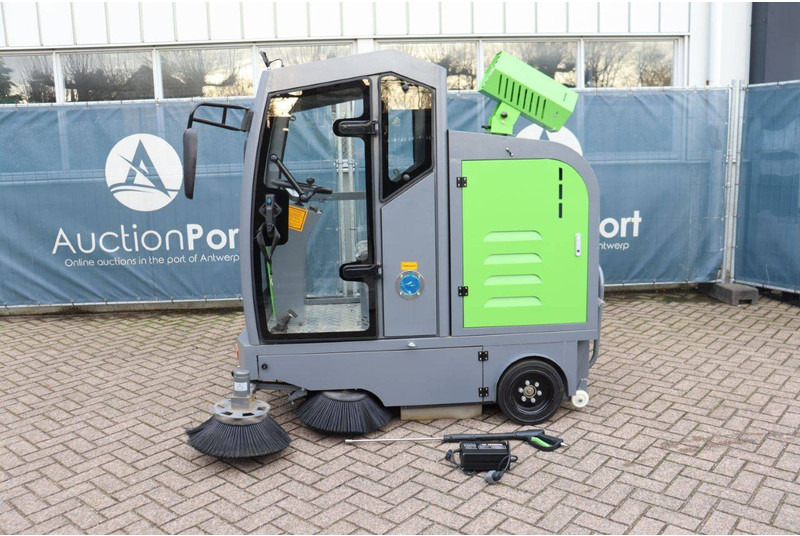 D19 - سياره كنس شوارع: صورة 2 D19 - سياره كنس شوارع: صورة 2