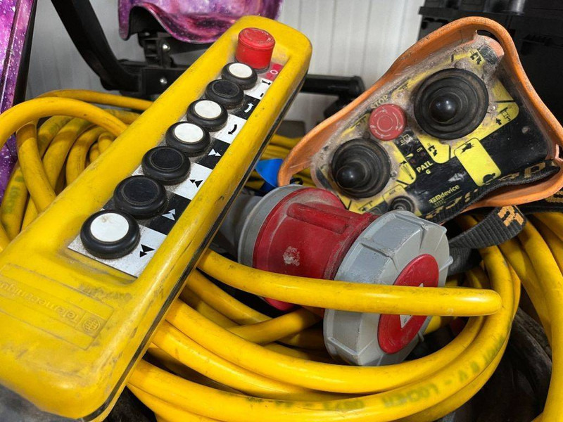 DAF 2500 - شاحنة كرين: صورة 5 DAF 2500 - شاحنة كرين: صورة 5