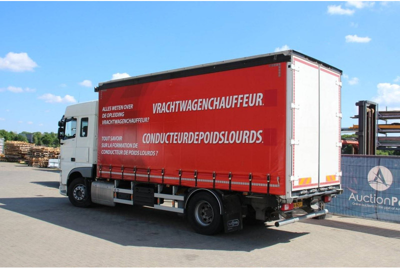 DAF XF 410 FA - شاحنات الحاويات / جسم علوي قابل للتغيير شاحنة: صورة 3 DAF XF 410 FA - شاحنات الحاويات / جسم علوي قابل للتغيير شاحنة: صورة 3