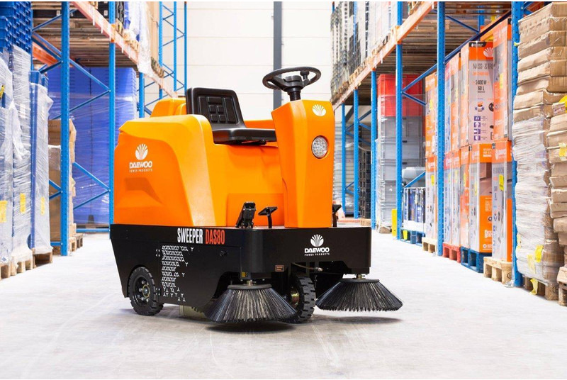 Daewoo DAS80 Zit - سياره كنس شوارع: صورة 2 Daewoo DAS80 Zit - سياره كنس شوارع: صورة 2