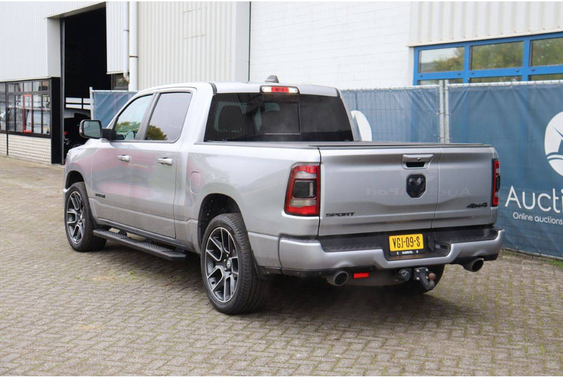 Dodge Ram 1500 1500 Sport 4x4 - سيارة: صورة 4 Dodge Ram 1500 1500 Sport 4x4 - سيارة: صورة 4