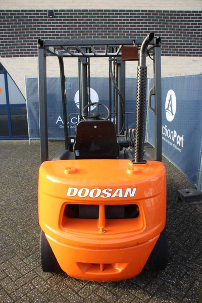 Doosan D23S-3 - رافعة شوكية ديزل: صورة 4 Doosan D23S-3 - رافعة شوكية ديزل: صورة 4