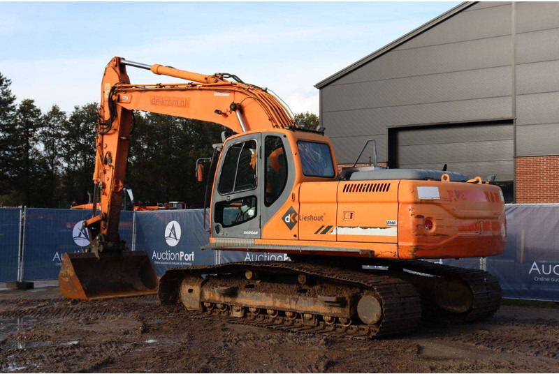 Doosan DX225LC - حفار زحاف: صورة 4 Doosan DX225LC - حفار زحاف: صورة 4