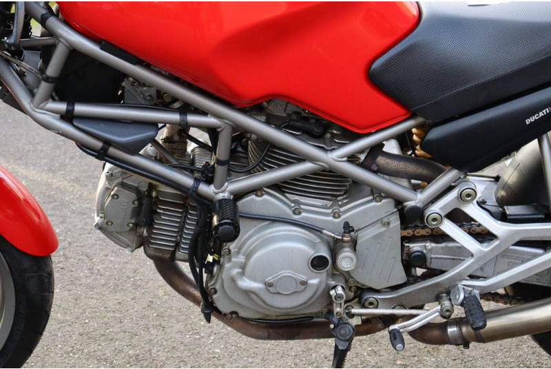 دراجة نارية Ducati Monster 600: صورة 14 دراجة نارية Ducati Monster 600: صورة 14