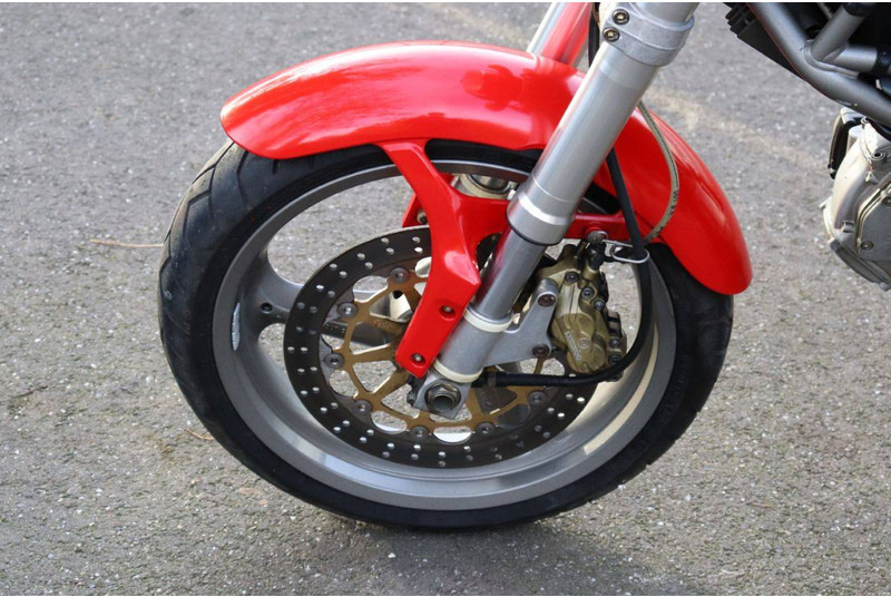 دراجة نارية Ducati Monster 600: صورة 12 دراجة نارية Ducati Monster 600: صورة 12