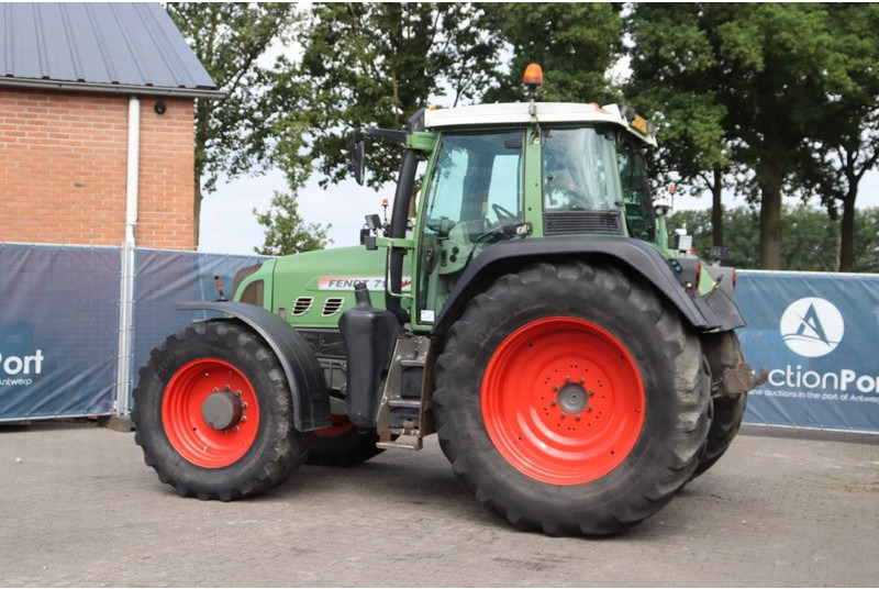 Fendt 716 VARIO - جرار: صورة 3 Fendt 716 VARIO - جرار: صورة 3