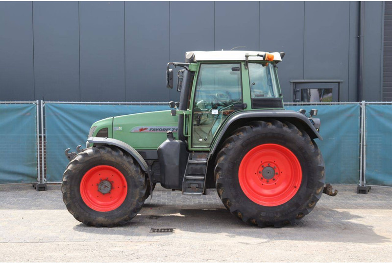 Fendt 716 - جرار: صورة 2 Fendt 716 - جرار: صورة 2