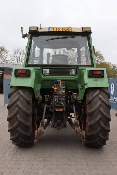 Fendt Farmer 306LSA Turbomatik - جرار: صورة 4 Fendt Farmer 306LSA Turbomatik - جرار: صورة 4
