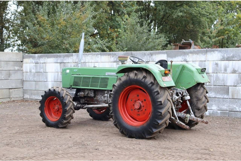 Fendt Favorit 610 S Turbomatik - جرار: صورة 3 Fendt Favorit 610 S Turbomatik - جرار: صورة 3