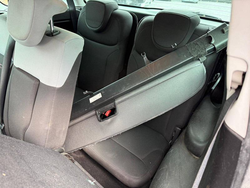 سيدان Fiat 500L (I) Living _ 1.6 MultiJet 16v: صورة 15