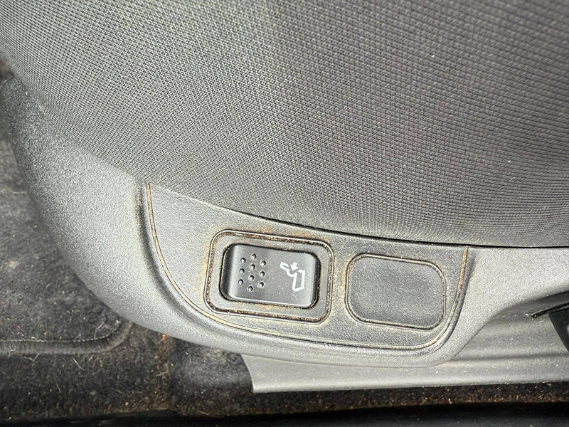 سيدان Fiat 500L (I) Living _ 1.6 MultiJet 16v: صورة 14