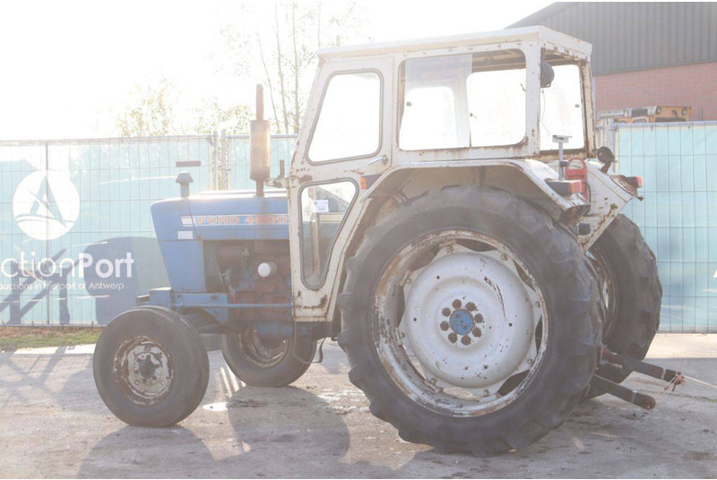 Ford 4000 - جرار: صورة 3 Ford 4000 - جرار: صورة 3