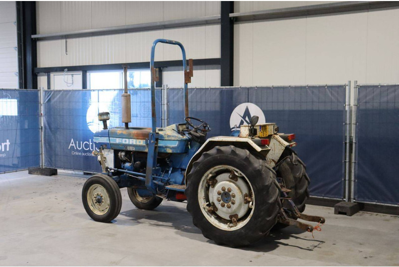 Ford 4110 - جرار: صورة 3 Ford 4110 - جرار: صورة 3