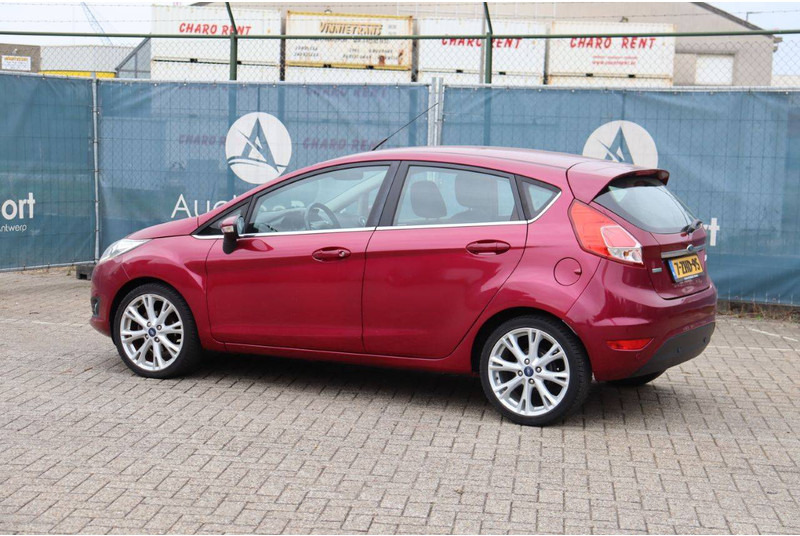 Ford Fiesta - سيدان: صورة 3 Ford Fiesta - سيدان: صورة 3