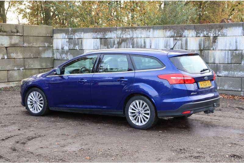 Ford Focus - سيدان: صورة 3 Ford Focus - سيدان: صورة 3