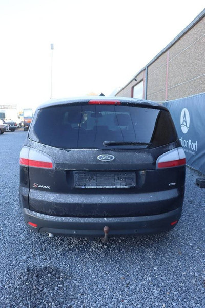 Ford S Max TDCi - سيدان: صورة 4 Ford S Max TDCi - سيدان: صورة 4
