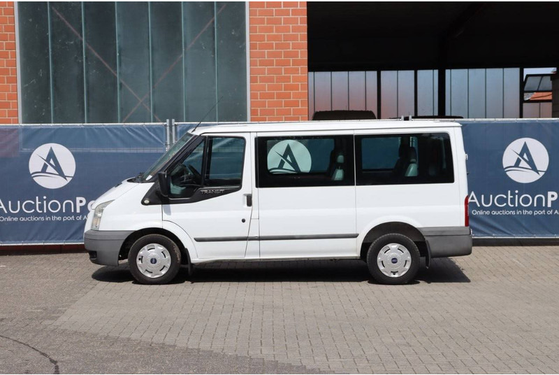 Ford Tourneo - فان: صورة 1 Ford Tourneo - فان: صورة 1