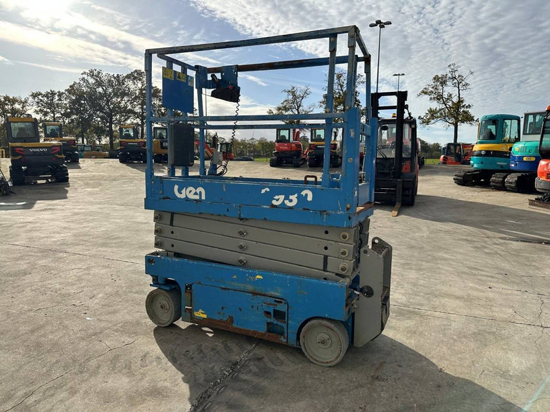 Genie GS-1930 - رافعة هيدروليكية مقصية: صورة 3 Genie GS-1930 - رافعة هيدروليكية مقصية: صورة 3