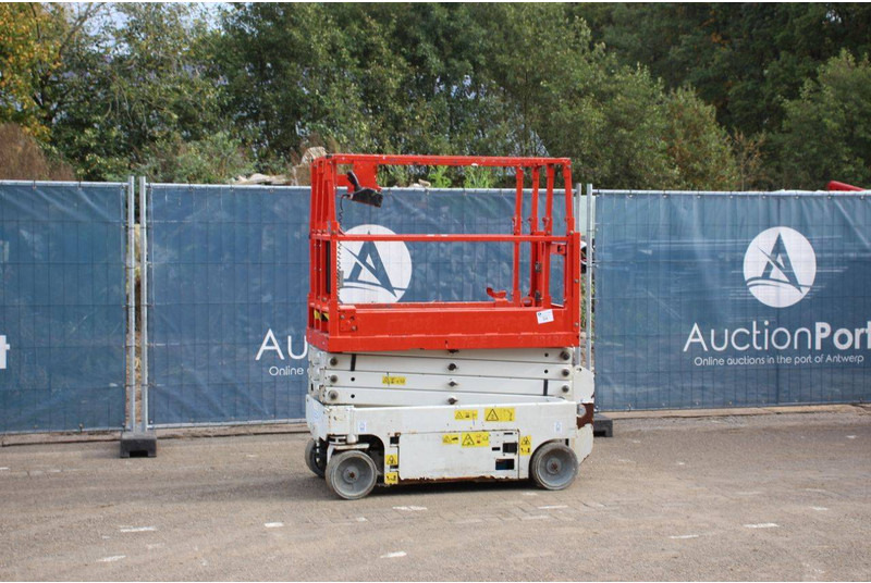 Genie GS-1932 - رافعة هيدروليكية مقصية: صورة 1 Genie GS-1932 - رافعة هيدروليكية مقصية: صورة 1