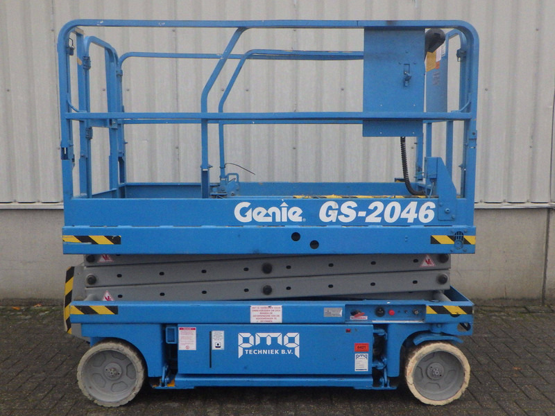 Genie GS-2046 - رافعة هيدروليكية مقصية: صورة 1 Genie GS-2046 - رافعة هيدروليكية مقصية: صورة 1