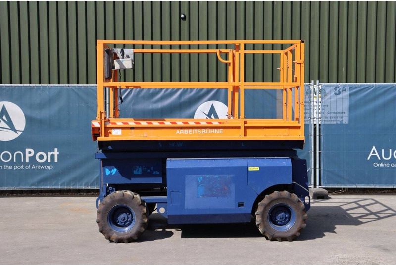 Genie GS2668 - رافعة هيدروليكية مقصية: صورة 2 Genie GS2668 - رافعة هيدروليكية مقصية: صورة 2