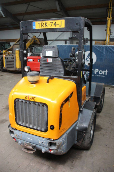 Giant V452T HD - اللودر بعجل: صورة 5 Giant V452T HD - اللودر بعجل: صورة 5