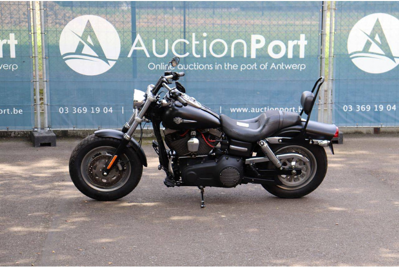 Harley-Davidson DYNA FAT BOB - دراجة نارية: صورة 1 Harley-Davidson DYNA FAT BOB - دراجة نارية: صورة 1