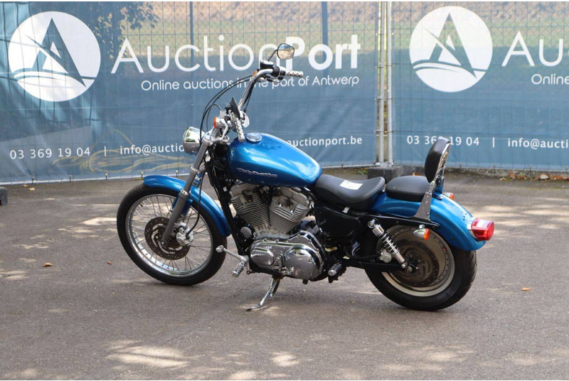 Harley-Davidson Sportster XL 883 Super Low - دراجة نارية: صورة 3 Harley-Davidson Sportster XL 883 Super Low - دراجة نارية: صورة 3