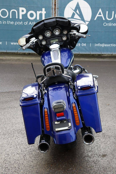 Harley-Davidson Street Glide C.V.O. - دراجة نارية: صورة 5 Harley-Davidson Street Glide C.V.O. - دراجة نارية: صورة 5