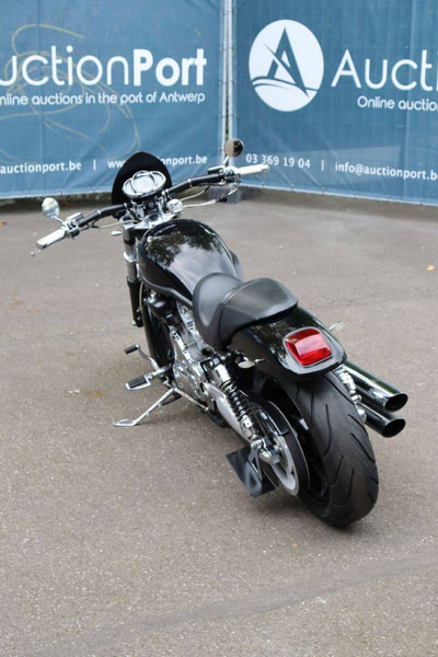 Harley-Davidson V-Rod VRSC - دراجة نارية: صورة 4 Harley-Davidson V-Rod VRSC - دراجة نارية: صورة 4
