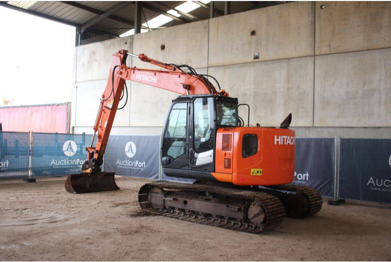 Hitachi ZX135US-5B - حفار زحاف: صورة 3 Hitachi ZX135US-5B - حفار زحاف: صورة 3