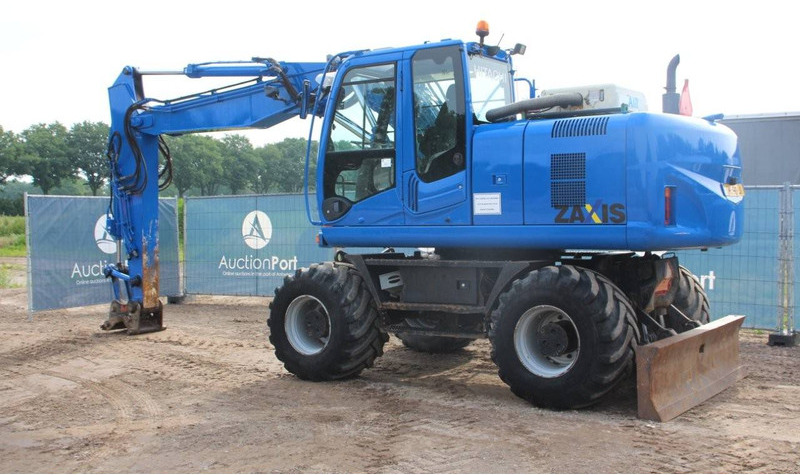 Hitachi ZX170W-3 - حفارة دولاب: صورة 3 Hitachi ZX170W-3 - حفارة دولاب: صورة 3