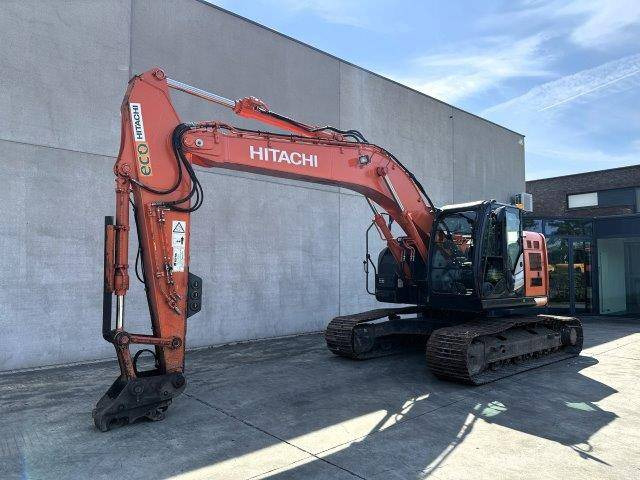 Hitachi ZX225USLC-6 - حفار زحاف: صورة 1 Hitachi ZX225USLC-6 - حفار زحاف: صورة 1