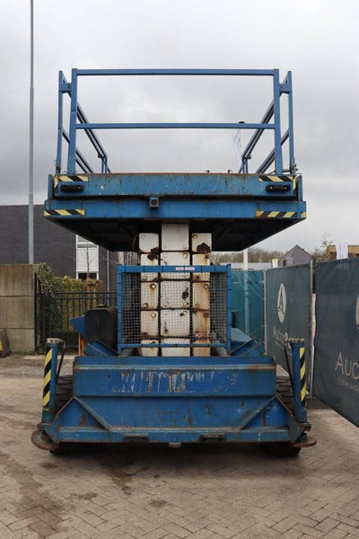 Holland lift COMBISTAR B-195DL25-4WD/P/N - رافعة هيدروليكية مقصية: صورة 4 Holland lift COMBISTAR B-195DL25-4WD/P/N - رافعة هيدروليكية مقصية: صورة 4