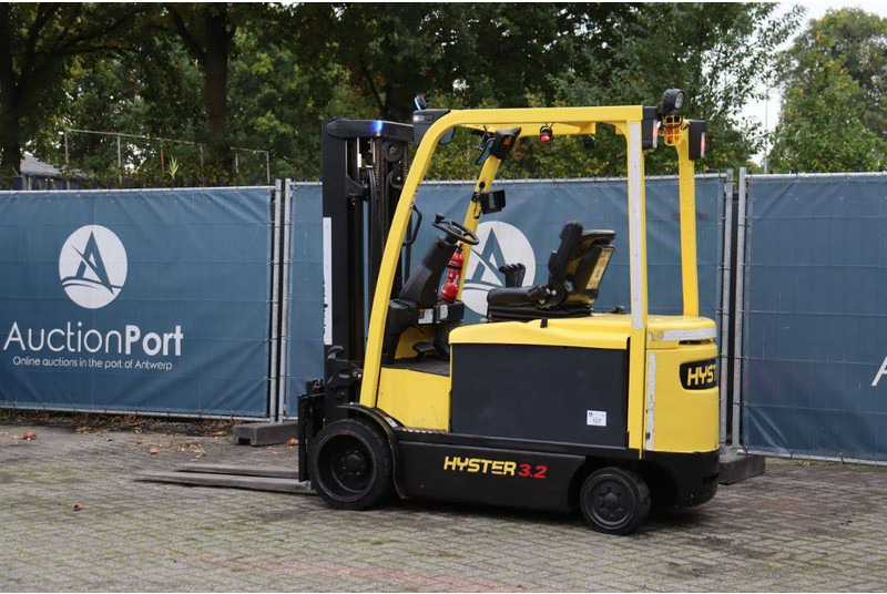 Hyster E3.2XN - رافعة شوكية كهربائية: صورة 3 Hyster E3.2XN - رافعة شوكية كهربائية: صورة 3