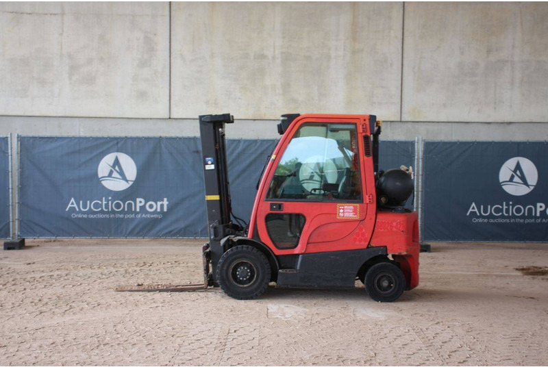 Hyster H2.5FT - رافعة شوكية تعمل بالغاز: صورة 2 Hyster H2.5FT - رافعة شوكية تعمل بالغاز: صورة 2