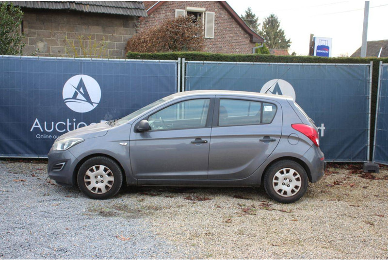 Hyundai i20 - سيدان: صورة 2 Hyundai i20 - سيدان: صورة 2