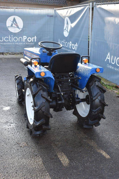 Iseki TU1500F - جرار: صورة 4 Iseki TU1500F - جرار: صورة 4