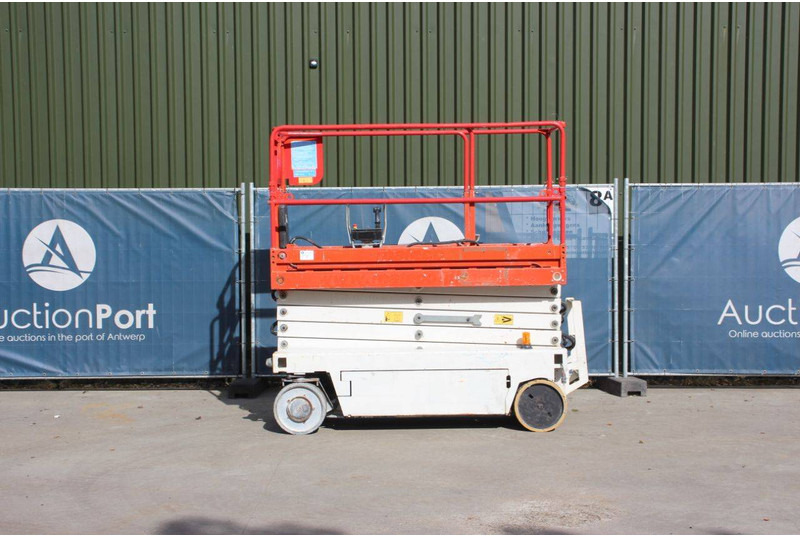 Iteco IT10090 - رافعة هيدروليكية مقصية: صورة 2 Iteco IT10090 - رافعة هيدروليكية مقصية: صورة 2