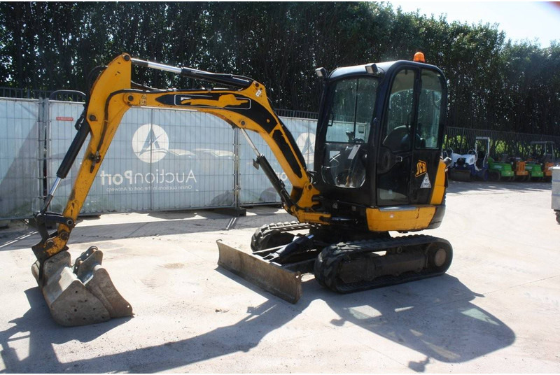 JCB 8026CTS - حفار زحاف: صورة 3 JCB 8026CTS - حفار زحاف: صورة 3