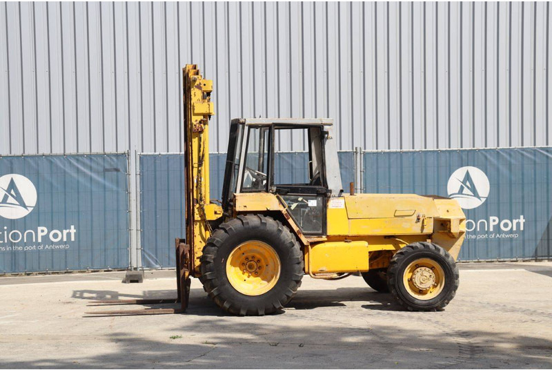 JCB 926 - رافعة شوكية للأرض الوعرة: صورة 1 JCB 926 - رافعة شوكية للأرض الوعرة: صورة 1